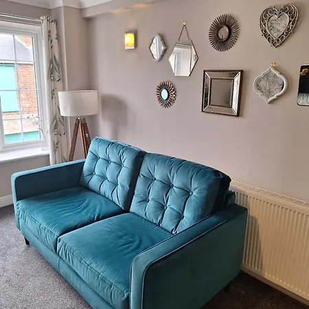 Old Coach House With Garage * Scarborough