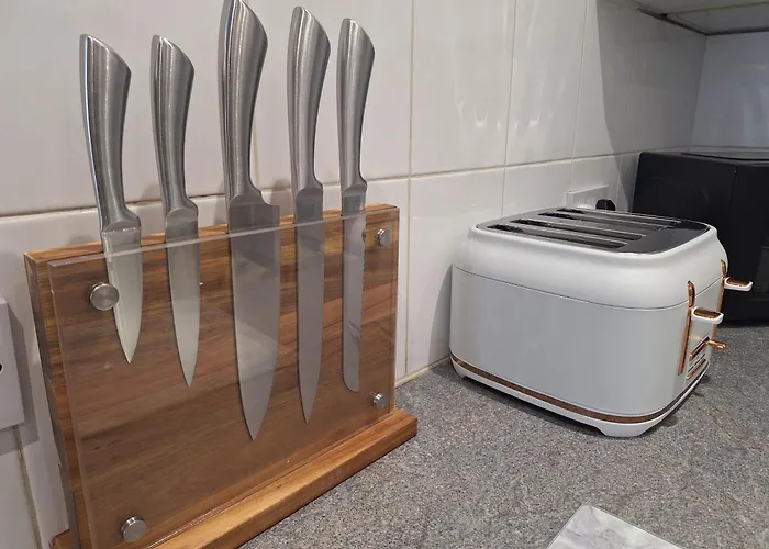 Old Coach House With Garage Apartman *